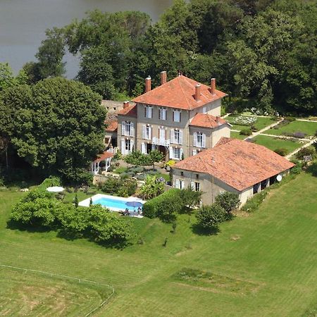 Chateau De Lahitte Bed & Breakfast Vergoignan ภายนอก รูปภาพ