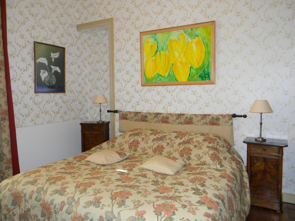 Chateau De Lahitte Bed & Breakfast Vergoignan ภายนอก รูปภาพ