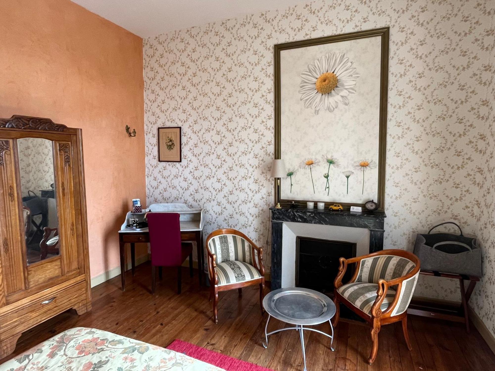 Chateau De Lahitte Bed & Breakfast Vergoignan ภายนอก รูปภาพ
